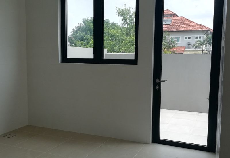 JALAN SULTAN AZLAN SHAH