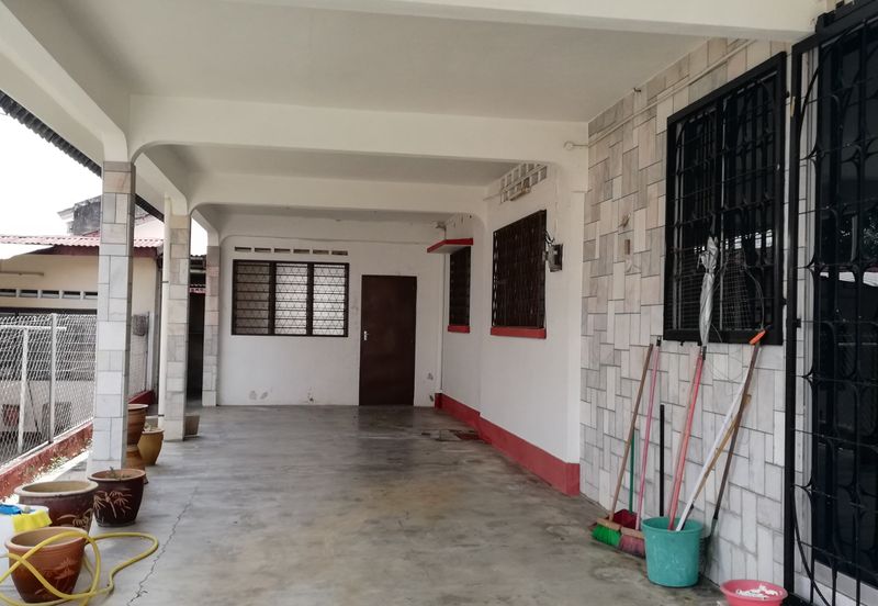 TAMAN BAHAGIA, BATU GAJAH