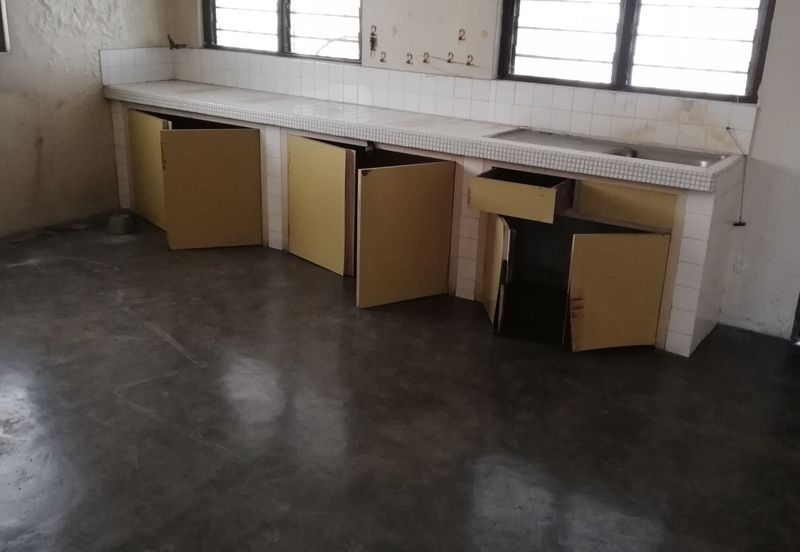 TAMAN BAHAGIA, BATU GAJAH