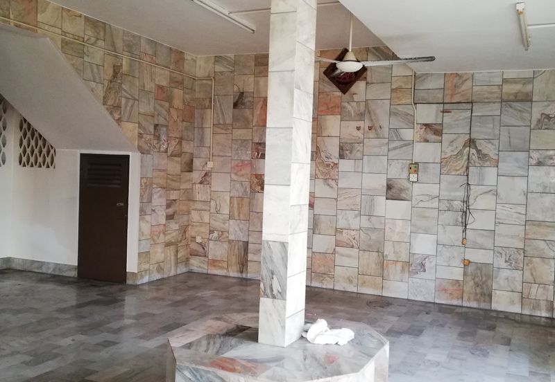 TAMAN BAHAGIA, BATU GAJAH