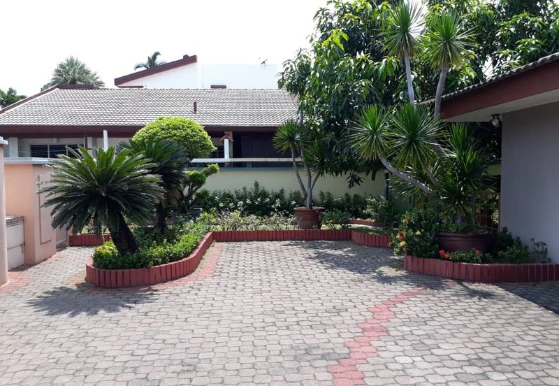 JALAN TAMBUN (JALAN RAJA DIHILIR)