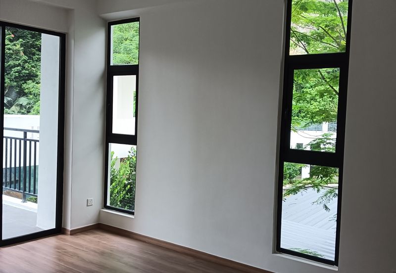 THE COVE HILLSIDE RESIDENCE