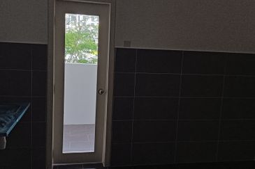 THE COVE HILLSIDE RESIDENCE