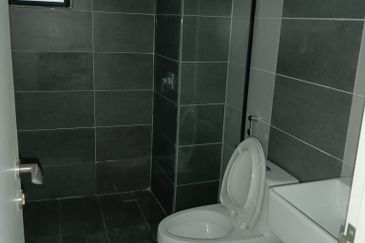 THE COVE HILLSIDE RESIDENCE