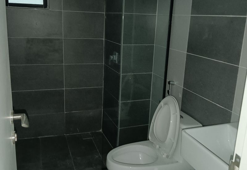 THE COVE HILLSIDE RESIDENCE