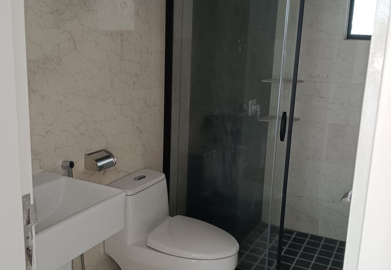 THE COVE HILLSIDE RESIDENCE