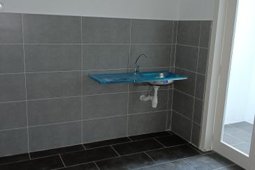 THE COVE HILLSIDE RESIDENCE