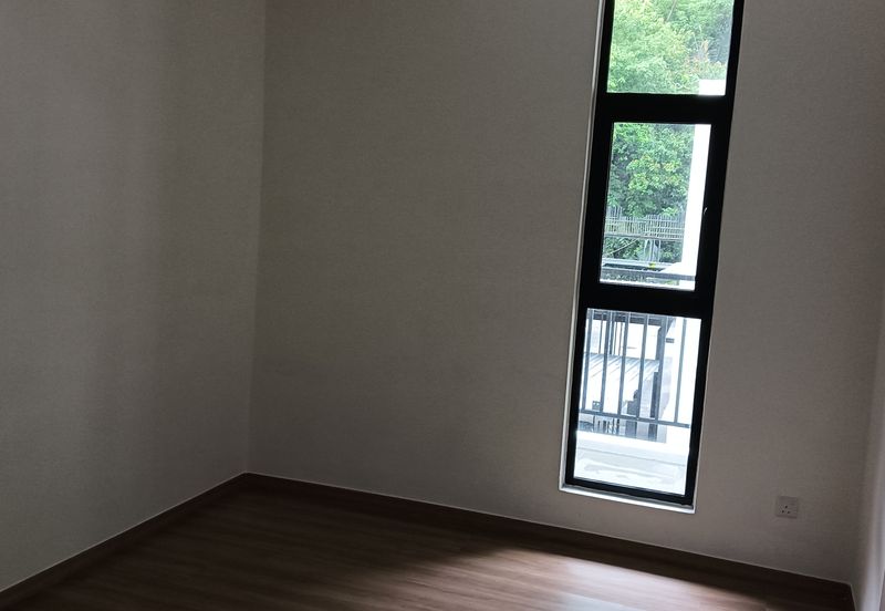 THE COVE HILLSIDE RESIDENCE