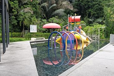 THE COVE HILLSIDE RESIDENCE