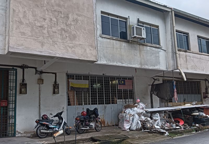For Sale One and A Half-Storey Terraced Factory @ Kawasan Perindustrian Pinggir Bercham, Ipoh