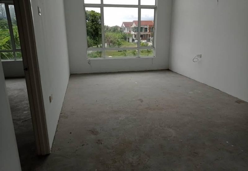 For Sale Freehold Two and A Half Storey Semi-Detached House Off Jalan Pasir Puteh, Ipoh