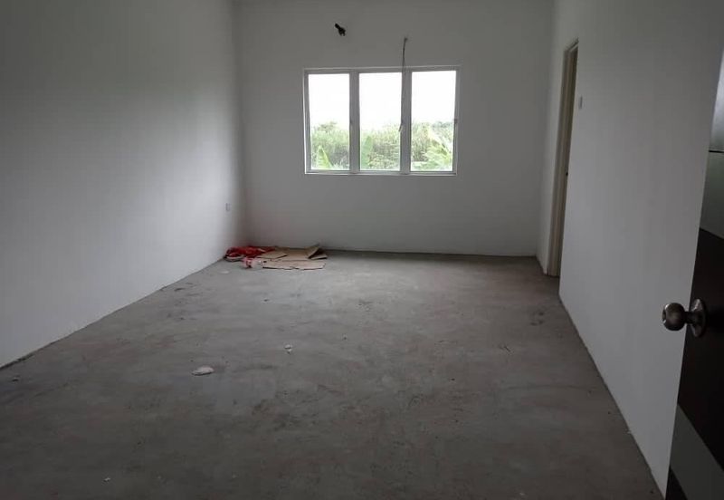 For Sale Freehold Two and A Half Storey Semi-Detached House Off Jalan Pasir Puteh, Ipoh