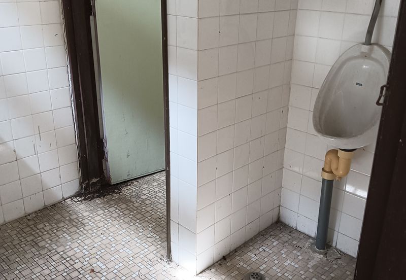 For Sale Double-Storey Terraced Shophouse in Taman Kemuncak, Ipoh.