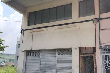 For Sale Freehold 2.5-Storey Shophouse in Ipoh Town Centre, Ipoh