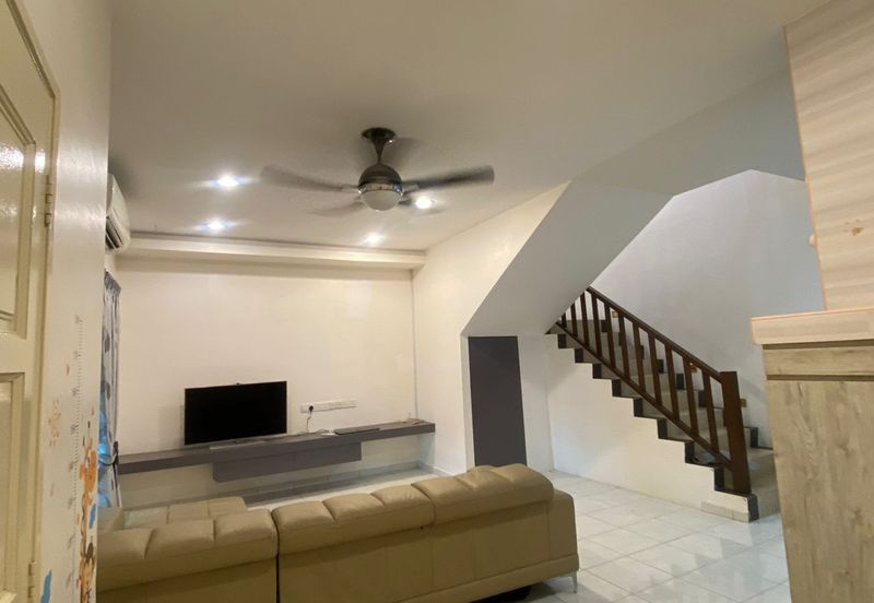 ANJUNG BERCHAM UTAMA