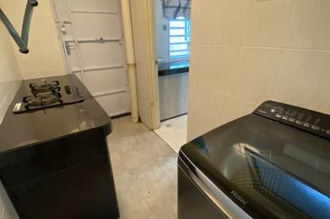 ANJUNG BERCHAM UTAMA