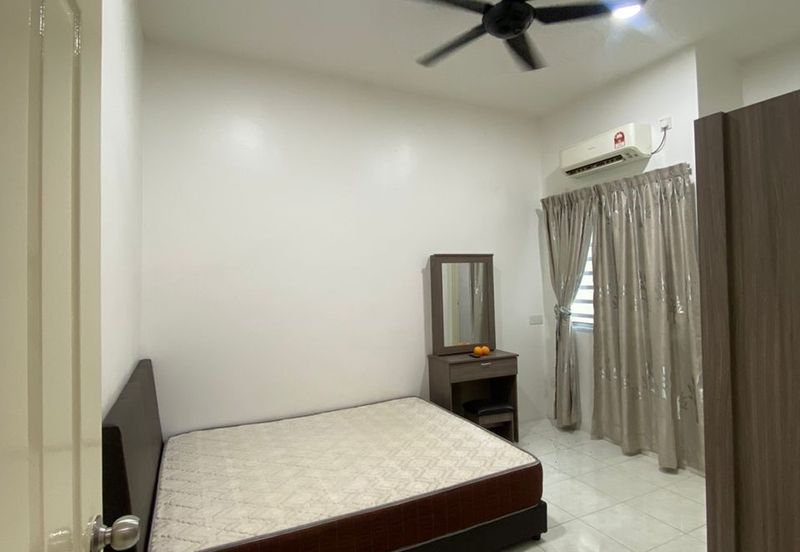 ANJUNG BERCHAM UTAMA