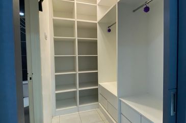 ANJUNG BERCHAM UTAMA