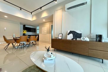 Fully Renovated Skyridge Garden Condominium,Penang For Sale 