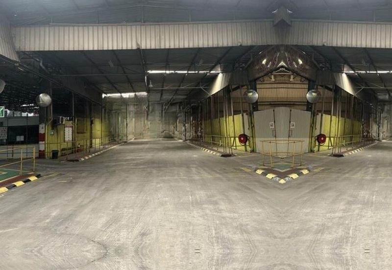 Factory at Parit Buntar, Perak For Sale 