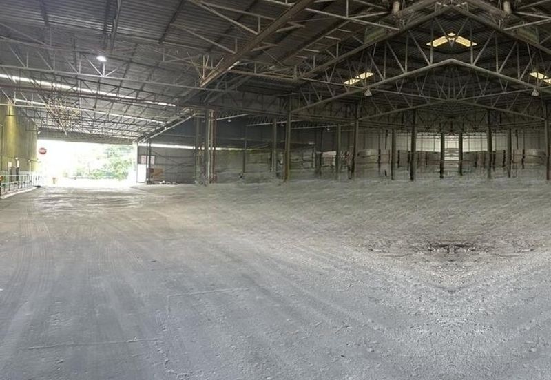 Factory at Parit Buntar, Perak For Sale 