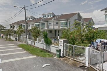 Dedaun, Bandar Cassia