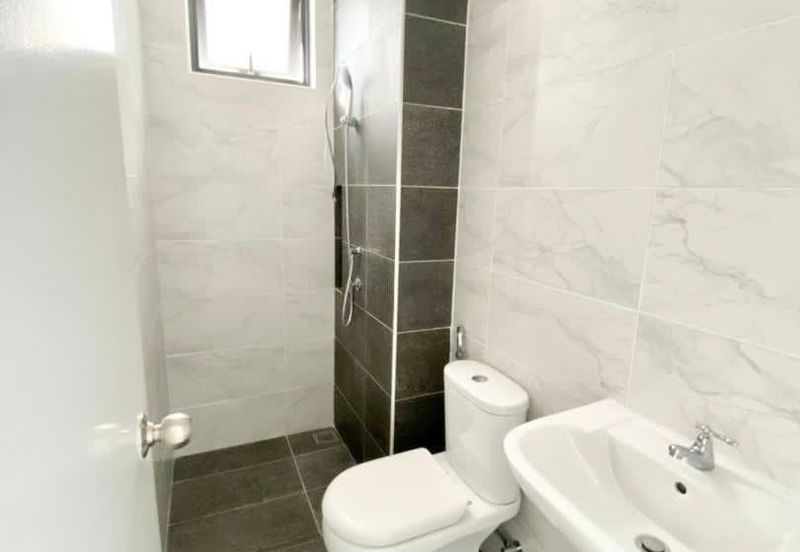 Eco Bloom @ Eco Meadows