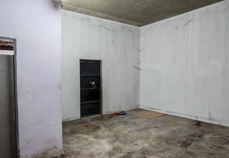 Facing Main Road Shoplot At Tmn Serai Permai, Bagan Serai For Sale 