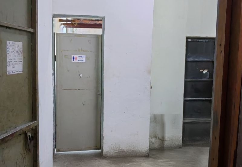 Facing Main Road Shoplot At Tmn Serai Permai, Bagan Serai For Sale 