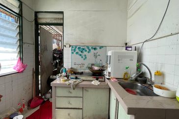 Mutiara Perdana Block Akasia
Bayan Lepas,For Sale