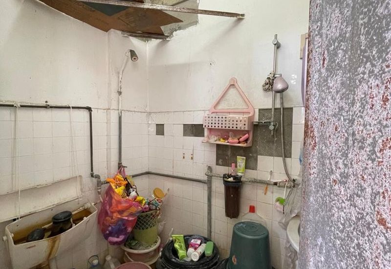 Mutiara Perdana Block Akasia
Bayan Lepas,For Sale