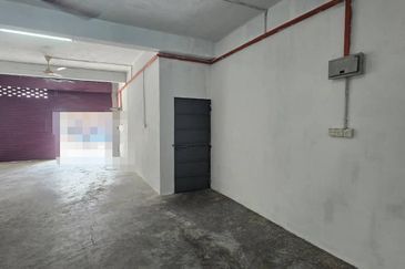 Ground Floor 2 Sty Shoplot At Tmn Merak,Simpang Ampat Penang For Rent