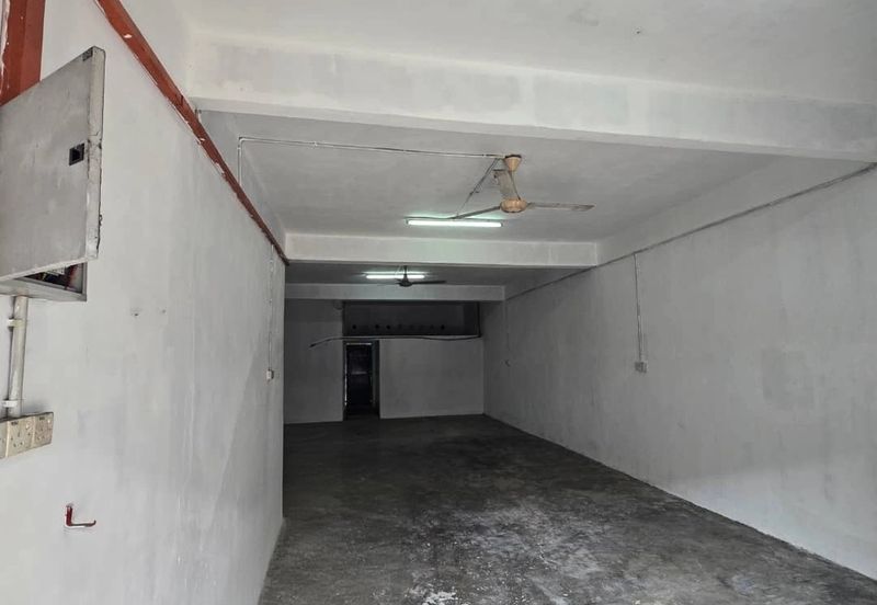 Ground Floor 2 Sty Shoplot At Tmn Merak,Simpang Ampat Penang For Rent