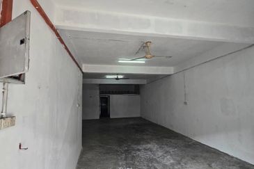 Ground Floor 2 Sty Shoplot At Tmn Merak,Simpang Ampat Penang For Rent