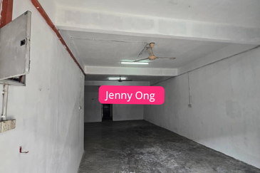 Ground Floor 2 Sty Shoplot At Tmn Merak,Simpang Ampat Penang For Rent