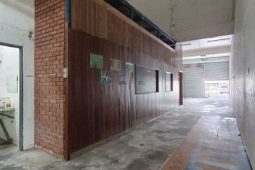 3.5 Sty Light Industrial At Jalan Siram, Butterworth For Sale