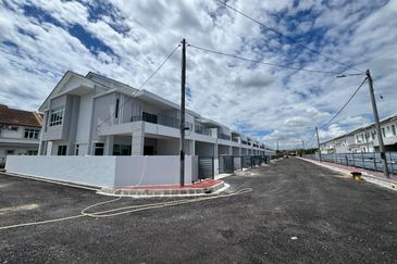 2 Sty House At Tmn Bertam Saujana,Kepala Batas For Sale