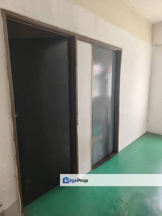 Ground Floor  Flat At Taman Gamelan Indah, Nibong Tebal For Sale, Penang, Sungai Bakap 