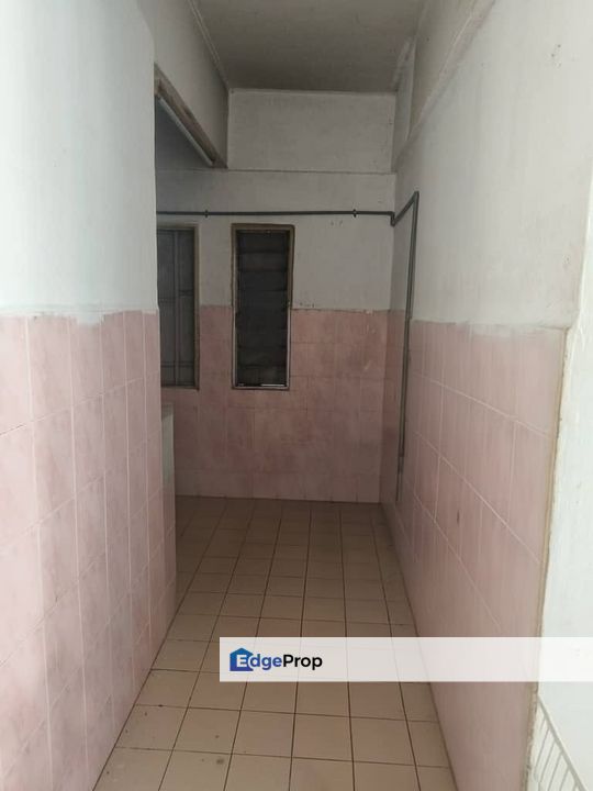 Ground Floor  Flat At Taman Gamelan Indah, Nibong Tebal For Sale, Penang, Sungai Bakap 