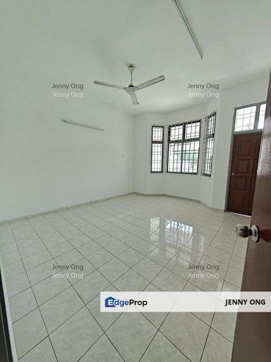 2 Sty House At Permatang Pauh, Seberang Jaya For Sale  Land area : 1270 sf Build up : 1600 sf 4 bedroom 3 bathroom Original  Asking Price- RM 630k  Fo, Penang, Permatang Pauh