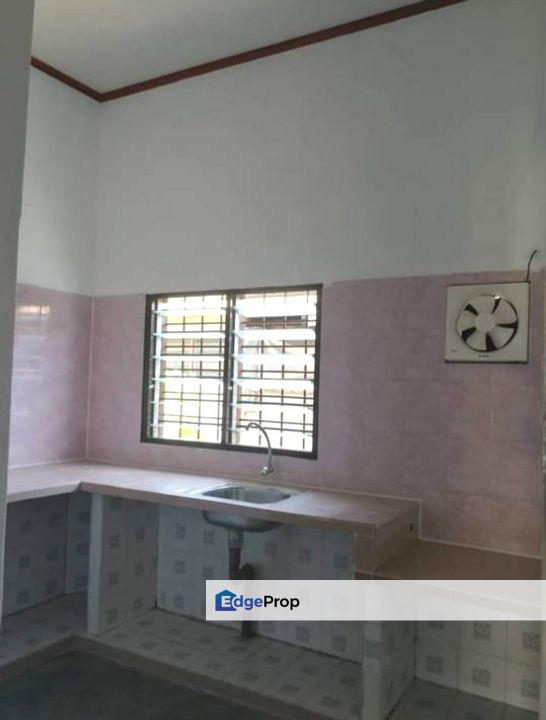 Single Sty House At Taman Seri Semarak,Parit Buntar For Sale, Perak, Parit Buntar