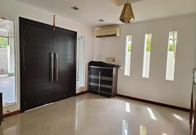 Bungalow At Air Tawar, Penang For Sale 