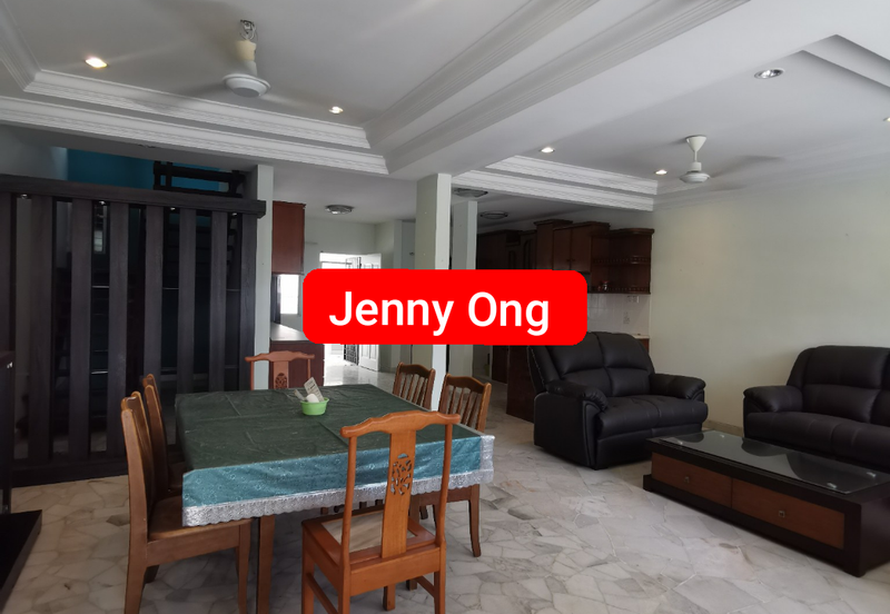 3 Sty House At Cangkat Ria,B. Ferringhi For Sale

