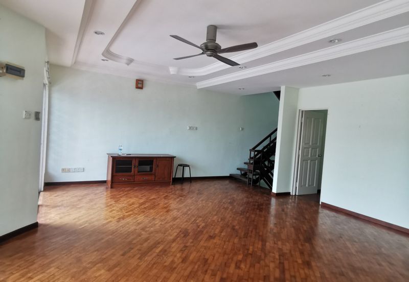 3 Sty House At Cangkat Ria,B. Ferringhi For Sale

