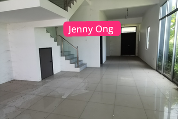 Corner 2 Sty Tmn Desa Harmoni,Sungai Dua, Butterworth For Sale