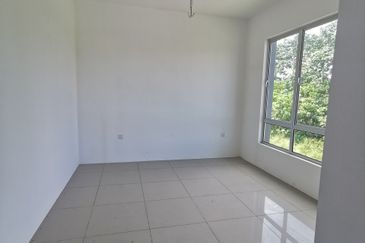 Corner 2 Sty Tmn Desa Harmoni,Sungai Dua, Butterworth For Sale