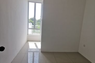 Corner 2 Sty Tmn Desa Harmoni,Sungai Dua, Butterworth For Sale