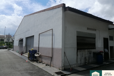 Single Storey Endlot Shoplot at Nusa Intan Senawang For Sale