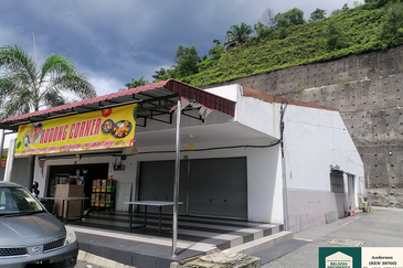 Single Storey Endlot Shoplot at Nusa Intan Senawang For Sale