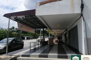 Single Storey Endlot Shoplot at Nusa Intan Senawang For Sale
